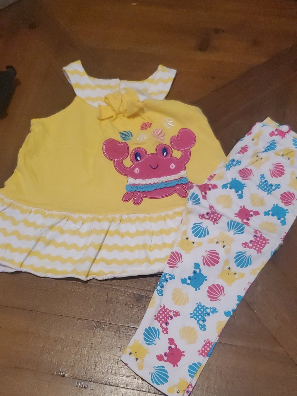 Nannette Yellow Tank Top with Seashell Print Leggings
